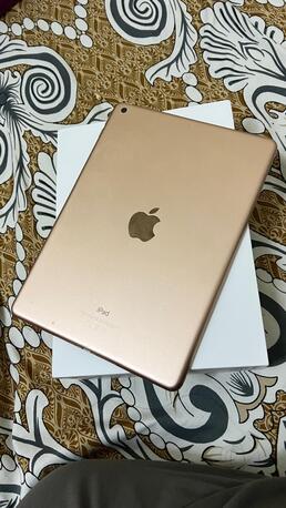 SAR 450,  Apple  IPad 6 Gen  9.7 Inch 32gb 100 % Original Condition - photo 2