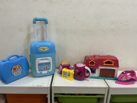 SAR 50,  Doctor Toy Sets And Doll House Some Kitchen Toys Toy Iron photo 1