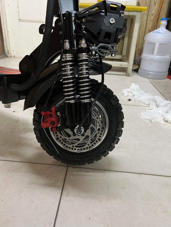 SAR 1800,  Dual Motor Scooter (Dual-Hub Brushless DC Motor ; 2000W (1000W X 2) All Accesories Include photo 3
