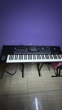 SAR 6500,  Korg Arranger Workstation 76 Keys Keyboard photo 1