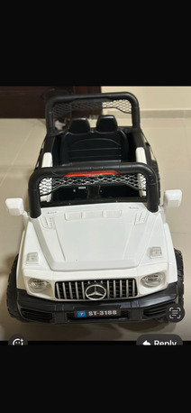 SAR 300,  Ride On Car photo 1