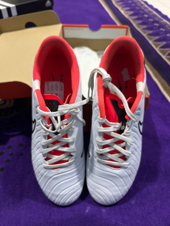 SAR 65,  Adidas Tiempo Legend 10 Academy FG/MG photo 2