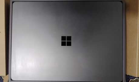 SAR 4200,  Microsoft Surface Laptop, CoPilot+ PC, 15", Qualcomm Snapdragon