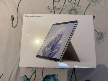 SAR 3200,  Microsoft Surface Pro 9 5G (RS8-00006) photo 1