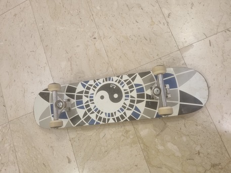 SAR 350,  Skate Board For Sale photo 2