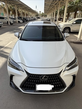 SAR 195000,  For LEASE TRANSFER - LEXUS SUV - NX 350,  2025, Pearl White/ LULUI , Petrol, KMTR 20000 photo 1
