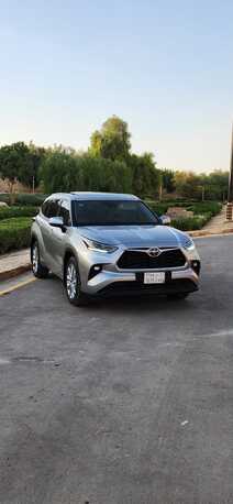 SAR 130000,  Toyota Highlander Hybrid Limited Full Options,  2022,  Automatic,  85 KM,   Personal Use photo 2