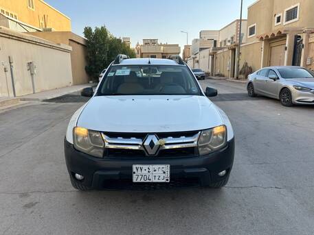 SAR 17000,  Renault Duster,  2016,  Automatic,  130000 KM,    Mid Option N Low Odo Good Price 2nd Owner photo 1