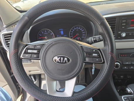 SAR 52000,  KIA Sportage,  2019,  Automatic,  73000 KM, photo 3