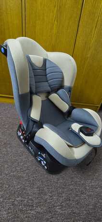 SAR 150,  Baby Chair & Baby Car Seat photo 1