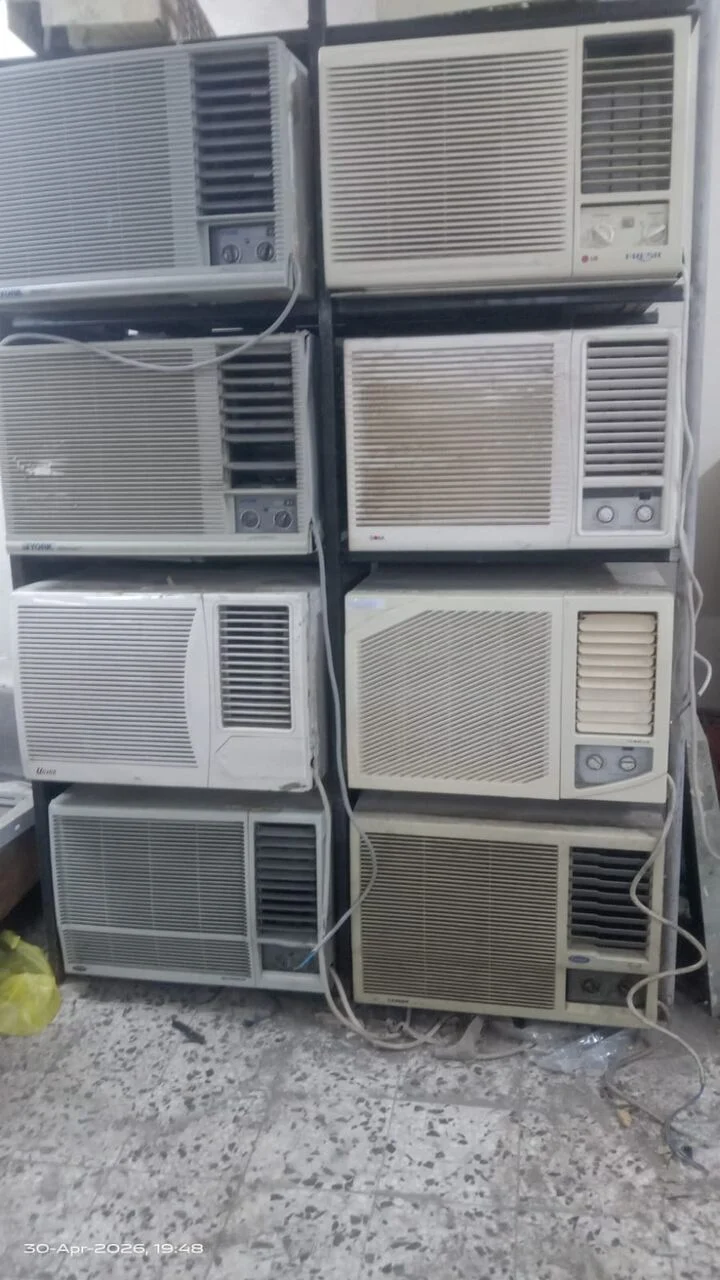 SAR 1,  Window. AC Washing Machine Child Bedroom.Dryer.bed, Cupboards Kitchen Cabinets For Sale.. photo 2