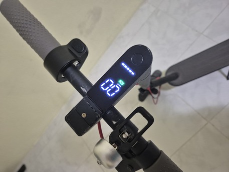 SAR 700,  Electric Scooter E-Bike Foldable photo 2