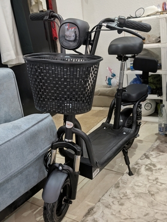 SAR 850,  Electric Kick Scooter For Adults With Front Basket, Double Seats, 10-inch Wheels (Tubeless photo 2