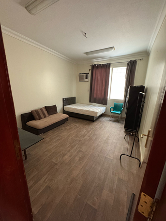 SAR 1700/month,  Furnished,  Executive Bachelor Big Room In Villa photo 2
