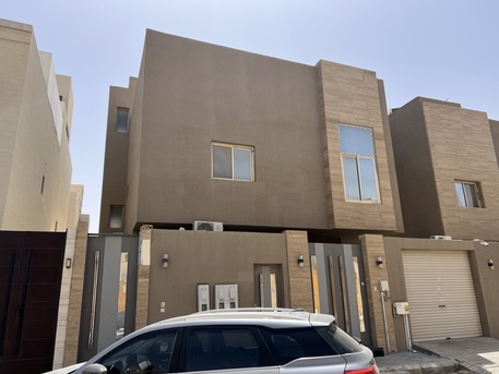 SAR 2000,  Furnished FLAT, Private Bathroom Suitable For Ladies - غرفة مفروشة، حمام خاص مناسب للس photo 2