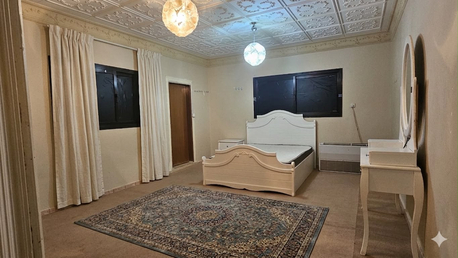 Gents Executive Bedspace photo 3