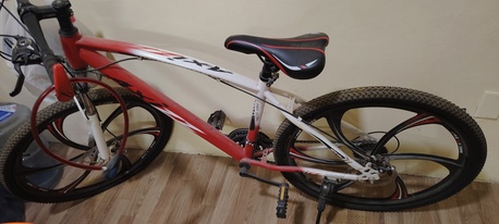 SAR 350,  Almost New Bicycle For Sale photo 2