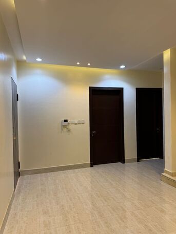 SAR 1000/month,  1 BR,  Ground Floor 1 Bedroom Apartment Semi Furnished photo 2