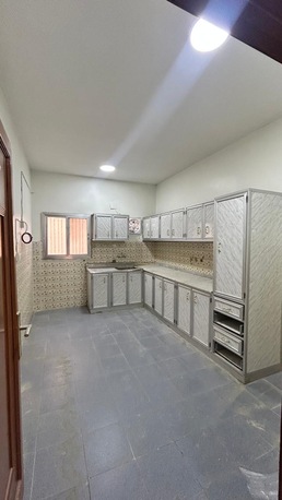 SAR 120000,  400 Sq. Meter,  Fully Restored Villa Complete Villa For Rent Two-floor Building With Multiple Annexes. photo 3