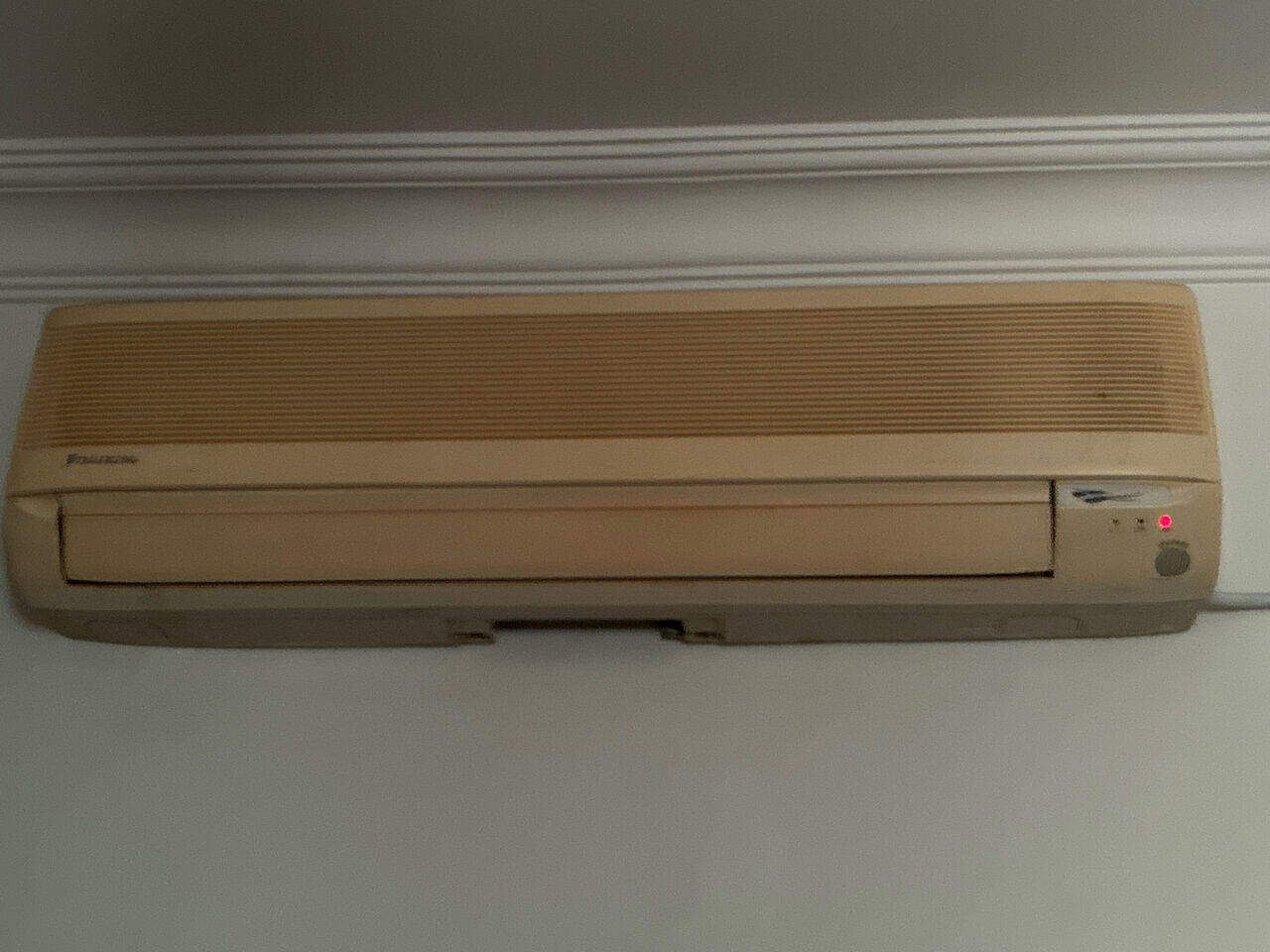 SAR 1340,  Daiken 1.5 TR Split AC R22 photo 1