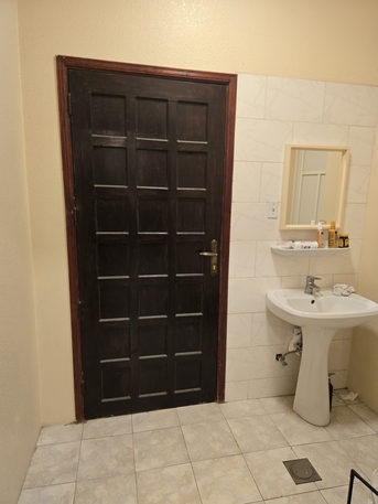 SAR 1000/year,  1 BR,  Room At Dakhal Mahdood photo 3
