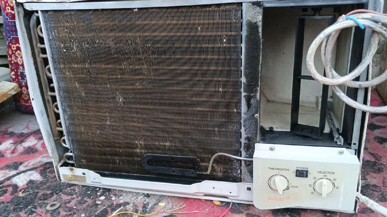 SAR 650,  Softly Used Window AC For Sale 0594146591 photo 3