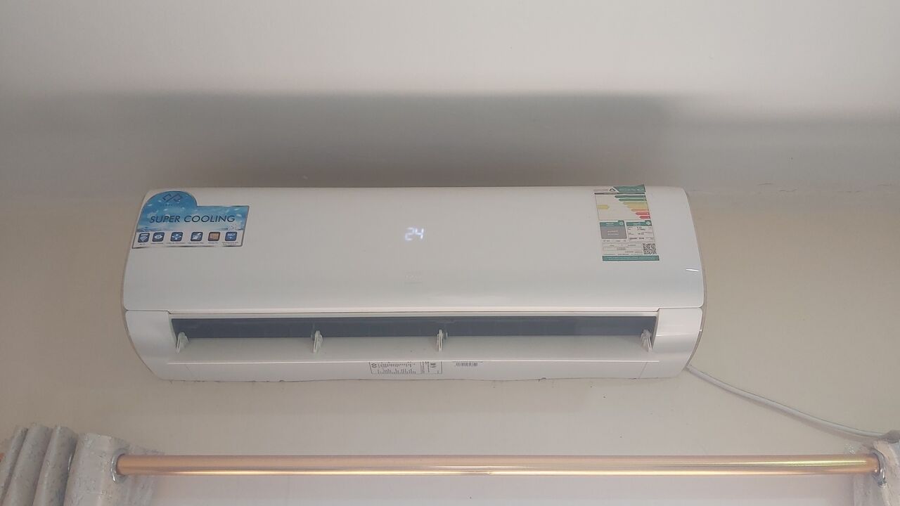 SAR 900,  1.5 Ton Split AC Make - Classpro In Very Good Condition