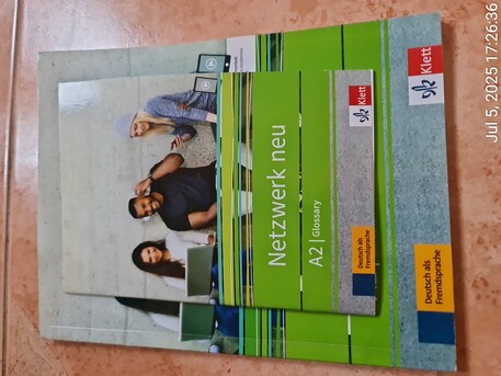 SAR 70,  SAR 70,  Netzwerk A2 Und B1 Und B2 Kursbuch Und Ubungsbuch photo 1