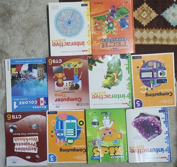 SAR 200,  Books photo 2