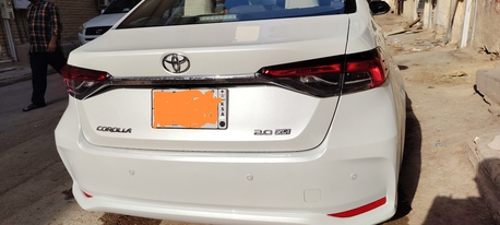 Toyota Corolla 2.0XLI White Lease Transfer On SNB Bank. photo 1