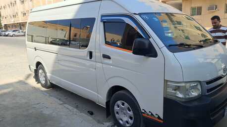 Toyota Hiace 2011 For Sale photo 3
