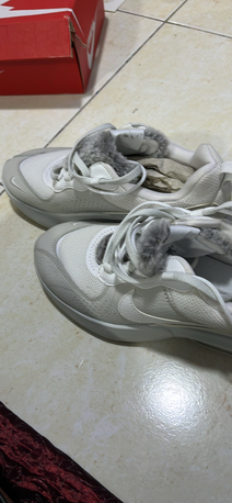 SAR 100,  New NIKE W AIR MAX VERONA WMNS photo 2