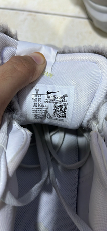SAR 100,  New NIKE W AIR MAX VERONA WMNS photo 3