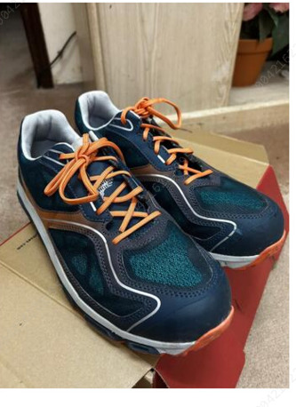 SAR 200,  Redwing Safety Shoes photo 1