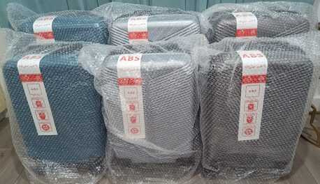 New Fiber Trolly Bag 20” And 24”, New Laptop Bag......... photo 2