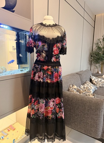 SAR 800,  Authentic Tadashi Shoji Dress Size 18 photo 1