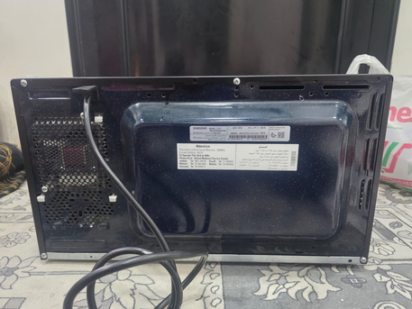 SAR 450,  New Samaung Microwave 30L.  In Very Good Condition Almost New  Latest Model For Sale  Used photo 3
