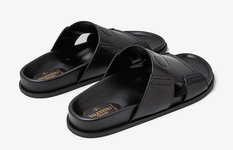 SAR 1200,  VALENTINO Garavani VLogo Signature Leather Slides photo 2