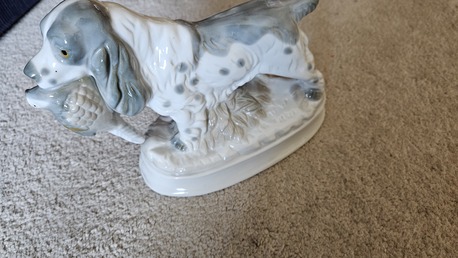 SAR 100,  Vintage Porcelain Hunting Dog photo 3