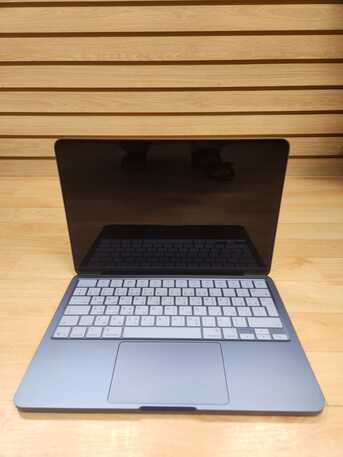 SAR 2199,  MacBook Neo 13" 2026 A18 Pro 6CORE RAM:8GB SSD:256GB B.C 3(100%)