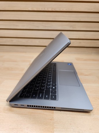 SAR 1699,  DELL Latitude 5420 CPU: I5 11th Gen RAM: 16GB SSD:256GB photo 3